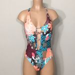 Vince Camuto floral plunge swimsuit. NWT Photo 2