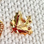 Vintage Lot Bundle of 6 Gold Tone Brooches Pins Unmarked Talbots Shell Leaf Lion Brown Photo 4