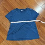Athleta Air Out Cinch TEE in Blueish Size M Photo 10
