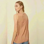 Listicle Sleeveless blouse Photo 2