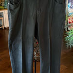 Jones New York ✝️✝️✝️3 for 12$✝️✝️✝️ Black Capris Photo 0