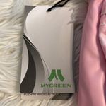 My Green Shoulder and Wristlet Purse size in photos brand new color light pink Photo 4