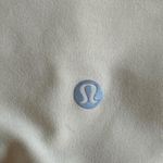 Lululemon  butter yellow align  Leggings Photo 4