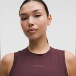 Lululemon  NWT Swiftly Cropped Oversized Tank Top Goodnight Plum Size 14 Photo 3