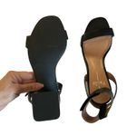 Linea Paolo Women's Emmie Heeled Sandals Black
Ankle Strap Block Heels Size 5.5 Black Photo 3