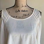 ASTR the Label cold shoulder crop top Photo 6