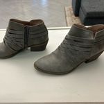 Life Stride Booties  soft system Stylish Gray Ankle Booties 8 1/2 W
Like new Photo 3
