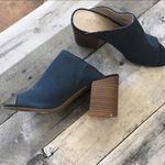 Kenneth Cole  Reaction Blue Suede Block Heel Mules Size 9 Photo 4