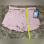 New SOUND/STYLE NY LA Khaki Pink Relaxed Pull On Belted Linen Shorts Size Medium Photo 2