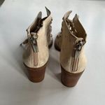 Vince Camuto  Tressa‎ Natural Beige Perforated Sandal Chunky Heel Size 7M … Photo 3