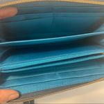 Travelon  Women's RFID Blocking Single Zip Wallet Wristlet Blue Floral Pr… Photo 6