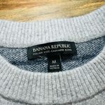 Banana Republic Wool Cashmere Sweater Crewneck Gray Navy Checked Plaid Medium Photo 3