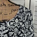 About A Girl Damask Print Cuff Sleeve Crop Blouse Black White Large Photo 6