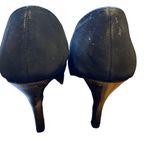 Unlisted  by Kenneth Cole Women's Closed Toe Heels. EUC Photo 2