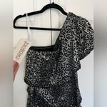 Tony Bowls NWT Black and Silver  Sequin One Shoulder Prom Dress Size 6 Photo 3