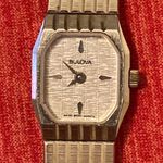 Bulova Woman’s vintage Swiss made quartz movement gold plate  wrist watch! Photo 3