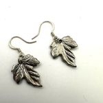 Silver tone maple leaf earrings Photo 1