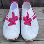 New Pony Women's Giddy White and Pink Athletic Shoes Size 7 Photo 2