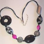 Elegant Black and Pink Boho Beaded Necklace Photo 1