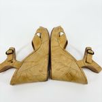 Frye Corrina Campus Wedge Platform Sandals Size 8.5 Yellow Leather Photo 5