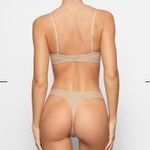 SKIMS  NWT fits everybody push up demi bra onyx 34c Photo 2