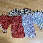 Umgee 🏷️🏷️ small juniors/ladies sheer top cougar print Photo 10