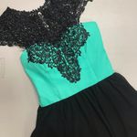 Chi Chi London  Dress Mini Silhouette Lace Mini Short Sleeves Black Teal Size 2 Photo 2