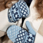 Isotoner Brand New  Women's One Size Blue Willow Gloves Mittens Photo 0