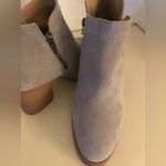 Lucky Brand  women beige suede Chelsea heel Noryn boots US 10 Photo 2