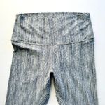Lululemon Wunder Under Hi-Rise 7/8 Tight Size 8 25" Arrow Jacquard Grey Silver Photo 4