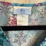 Sb Scrubs  Women's V-Neck Snowflake Print Medical Scrub Top Size Large Nursing Photo 2