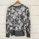 Tahari  Sport Abstract Sweatshirt. Size Medium. Photo 1