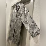 secret treasures VTG 90s Silver Grey Floral Button-Down Sleepshirt Night Gown M Photo 5