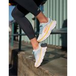 Hoka ✨ Bondi 8 Sz 9.5 Sneakers✨ Photo 1