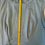 Halara Crew Neck Sleeveless Cropped Yoga Tank Top Photo 6