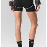 Alo Yoga NWT Airbrush Heart Throb Black Bike Shorts size XXS Photo 3