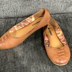 Makalu  Brown Flats Size 8.5 Photo 0