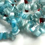 blue dyed mother of pearl chip necklace Photo 5