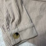 Cream corduroy jacket with button Photo 4