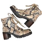 Vince Camuto Gaviana Boots Womens 7 Leather Snake Print Lace Up Modern Lug Sole Photo 4