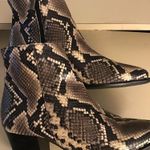 275 Central women snakeskin leather short boots US 6.5 Euro 37 Tan Photo 9