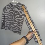 Equipment Femme 100% Cashmere Sweater Zebra Print Gray Photo 3