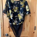 ASTR The Label Womens Body Suit Short Sleeve V Neck Floral Med Velvet Burnout Photo 4