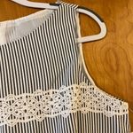 Maggy London  Womens Sleeveless Striped Sheath Dress With Embroidery NWT Size 10 Photo 2