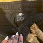 Nike sweatpants Photo 2