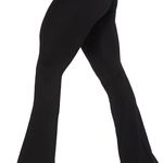 Amazon Flare leggings Photo 0