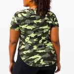 Lululemon UVP Run Short SleeveHeritage 365 Camo Crispin Green Multi size 12/14? Photo 2