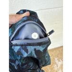 Lululemon  Run Leggings Womens Top Speed Crop Blue Green‎ Floral Backdrop Size 4 Photo 4