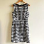 Tahari Taupe Pencil Skirt Dress Sleeveless Printed Womens Size 8 Wear to… Photo 2