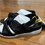 NEW STRIVE Tahiti II Orthopedic Sandal Black Leather Arch Support Womens Shoes 7 Photo 4